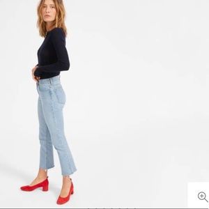 Everlane light wash kick crops!